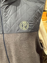 Load image into Gallery viewer, Men’s Southern Tide Embroidered “P 1893” Vest